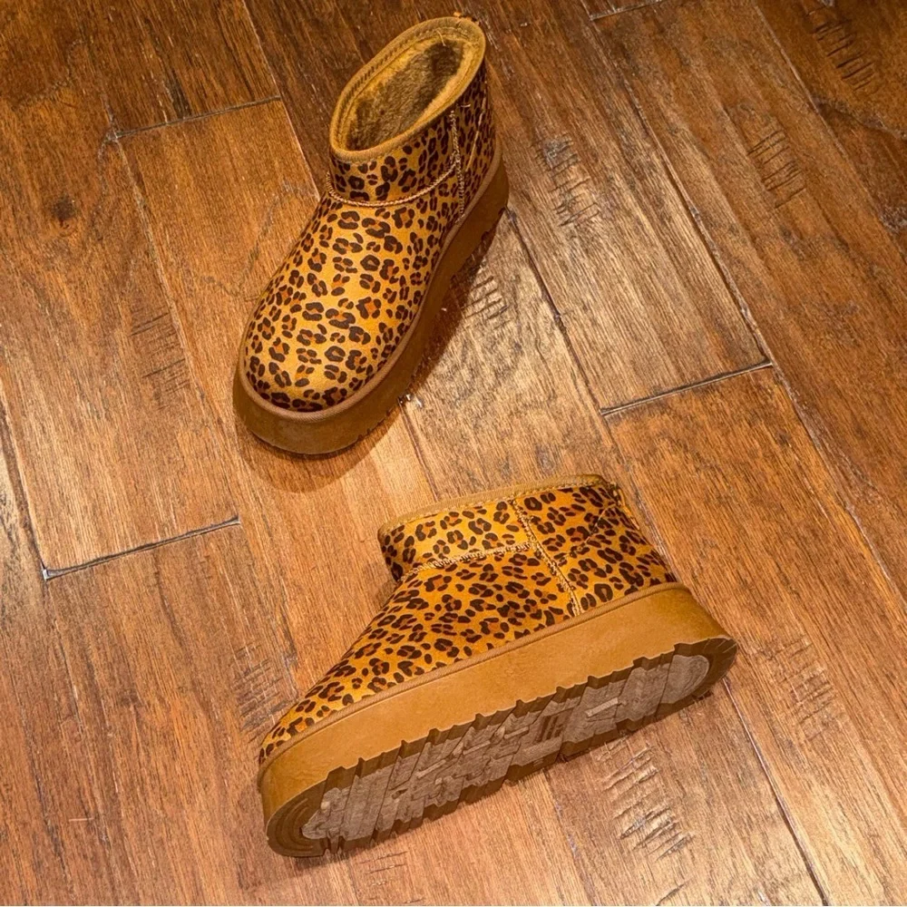 SIZE 10 🌟 WILD DIVAS LEOPARD PRINT BOOTIES 🌟